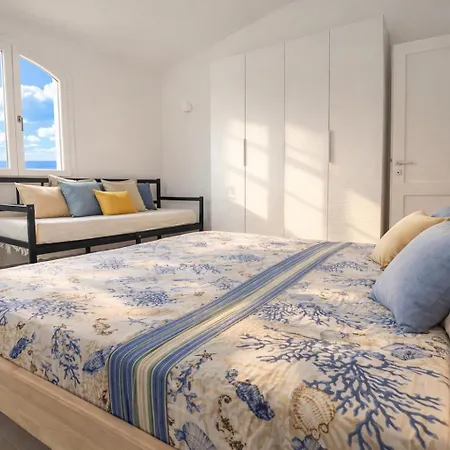 Luxury Porto Columbu וילה