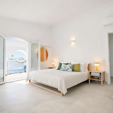 וילה Luxury Porto Columbu *