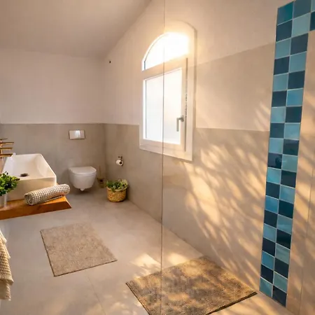 וילה Luxury Porto Columbu
