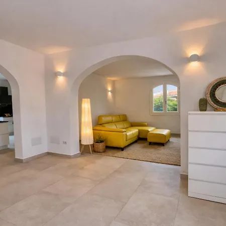 Luxury Porto Columbu וילה *